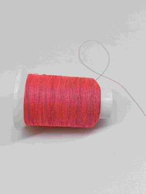 Fio para confecção de malhas da linha reflexiva clara cor-de-rosa do bordado usado em sacos do chapéu da roupa